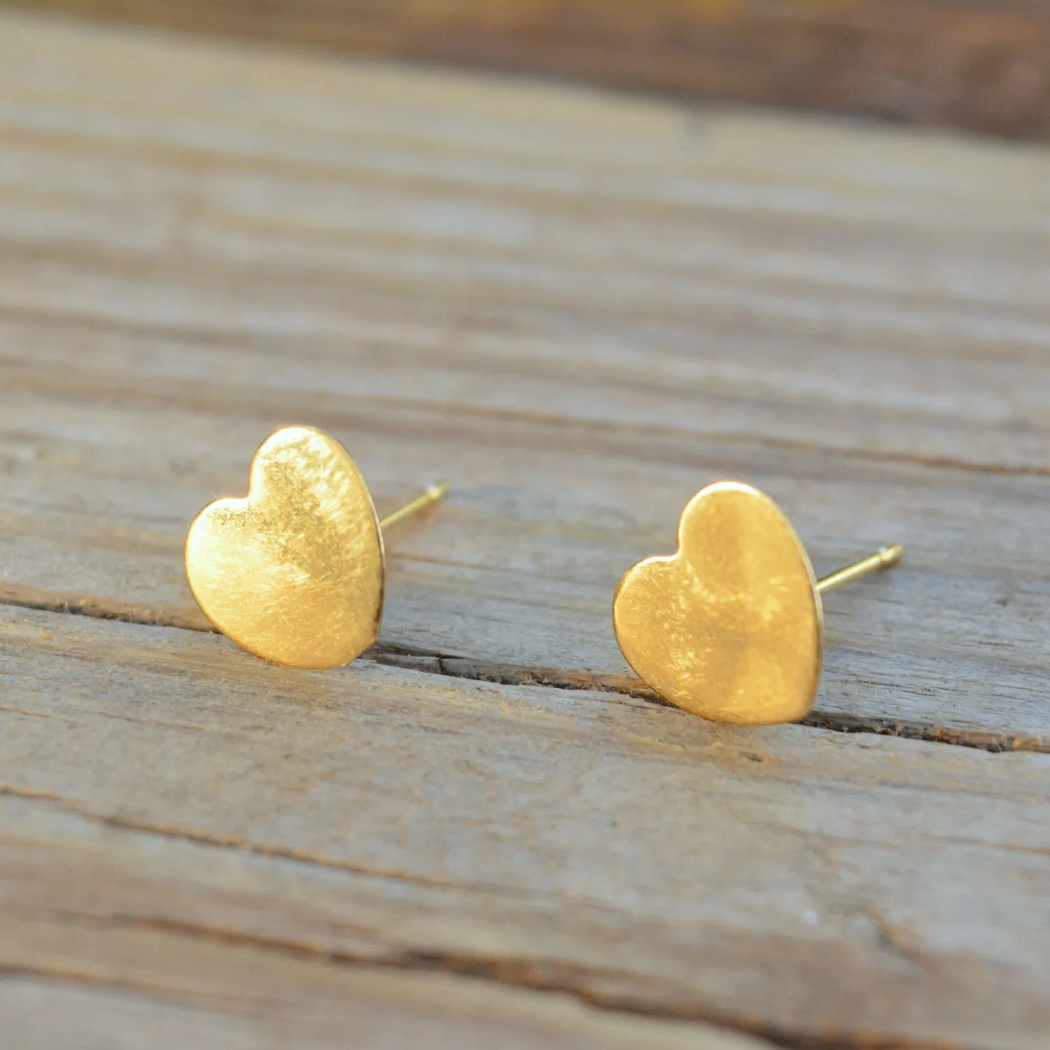 14k gold filled heart stud earrings