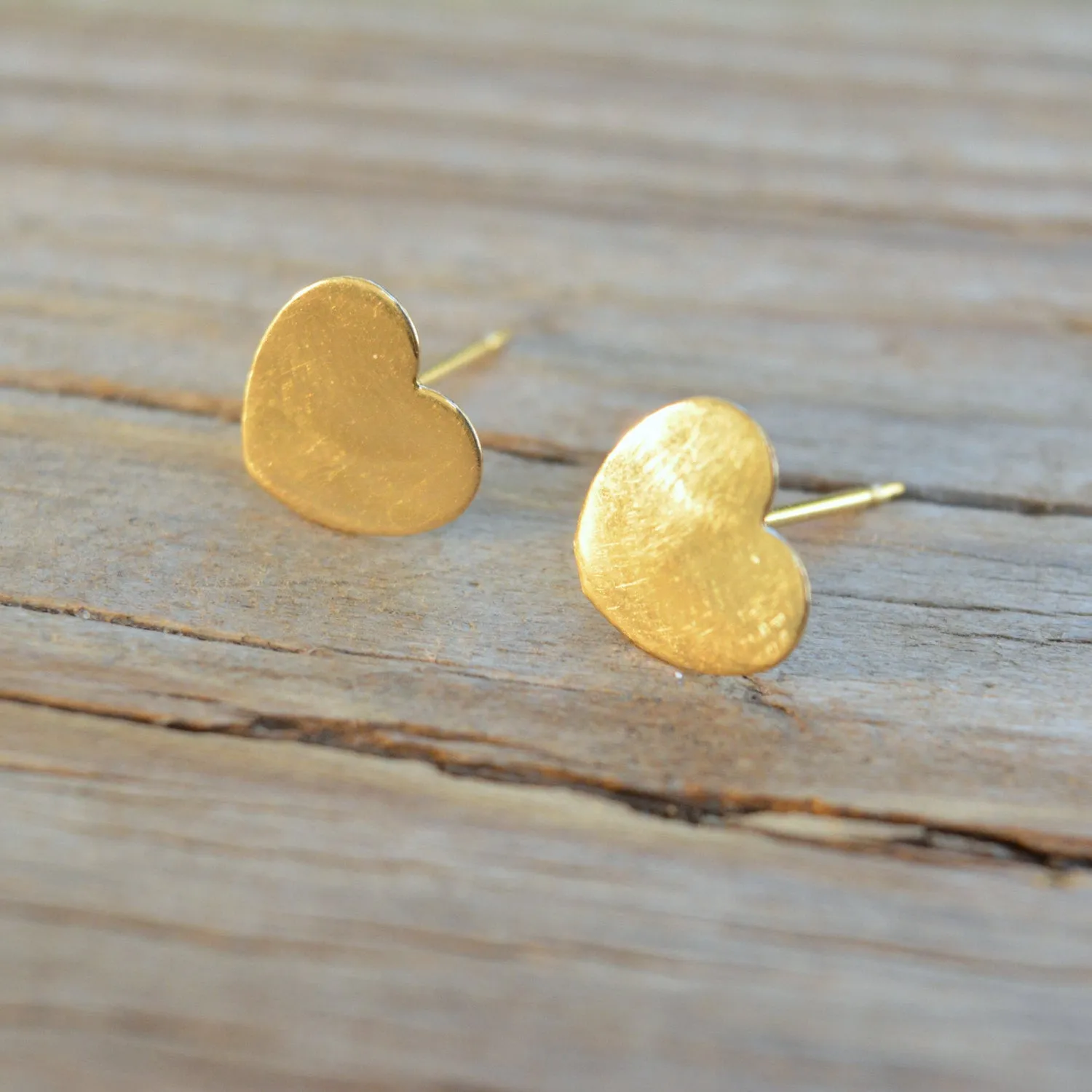 14k gold filled heart stud earrings