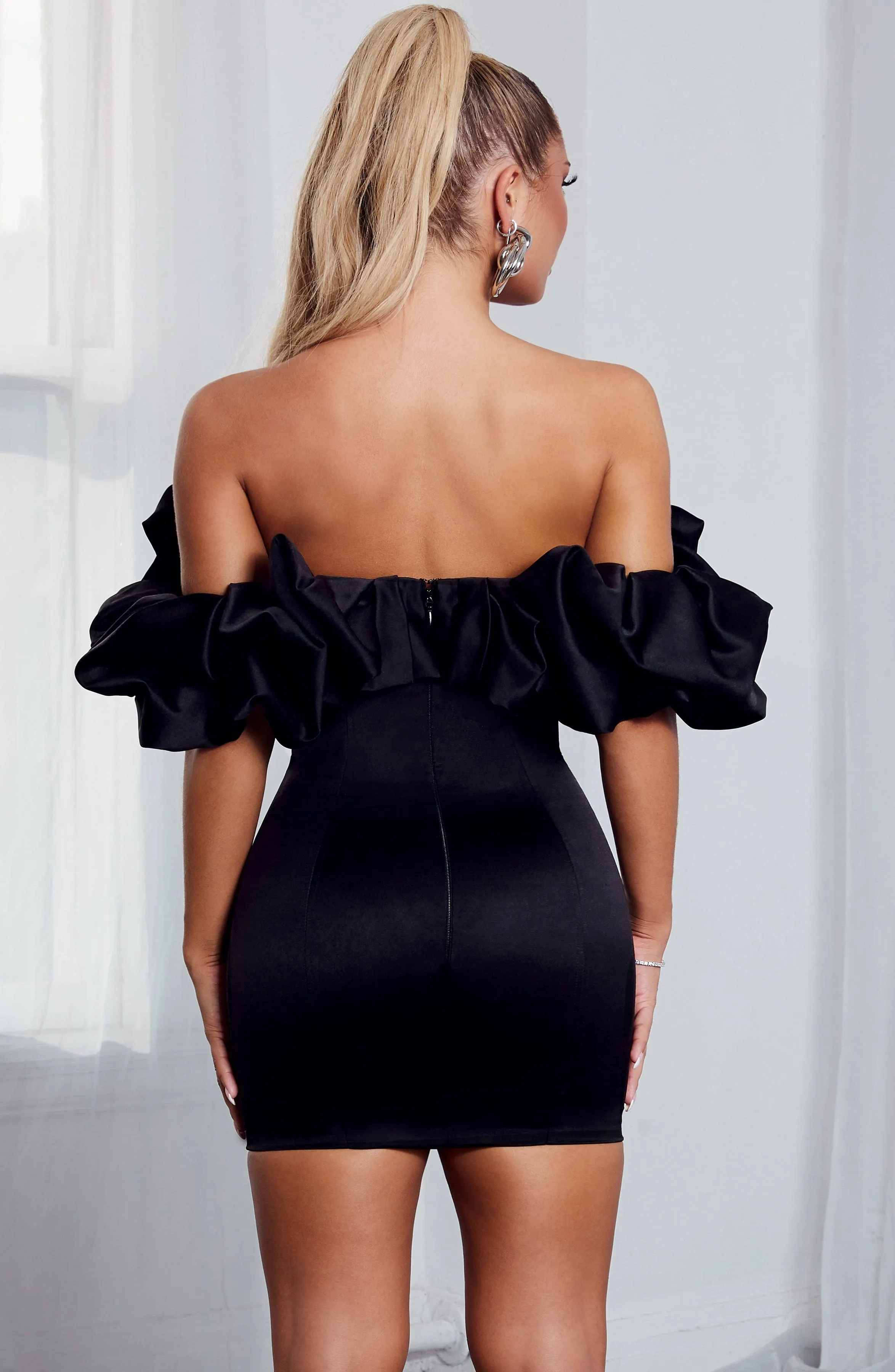 Allie Mini Graceful Dress - Black