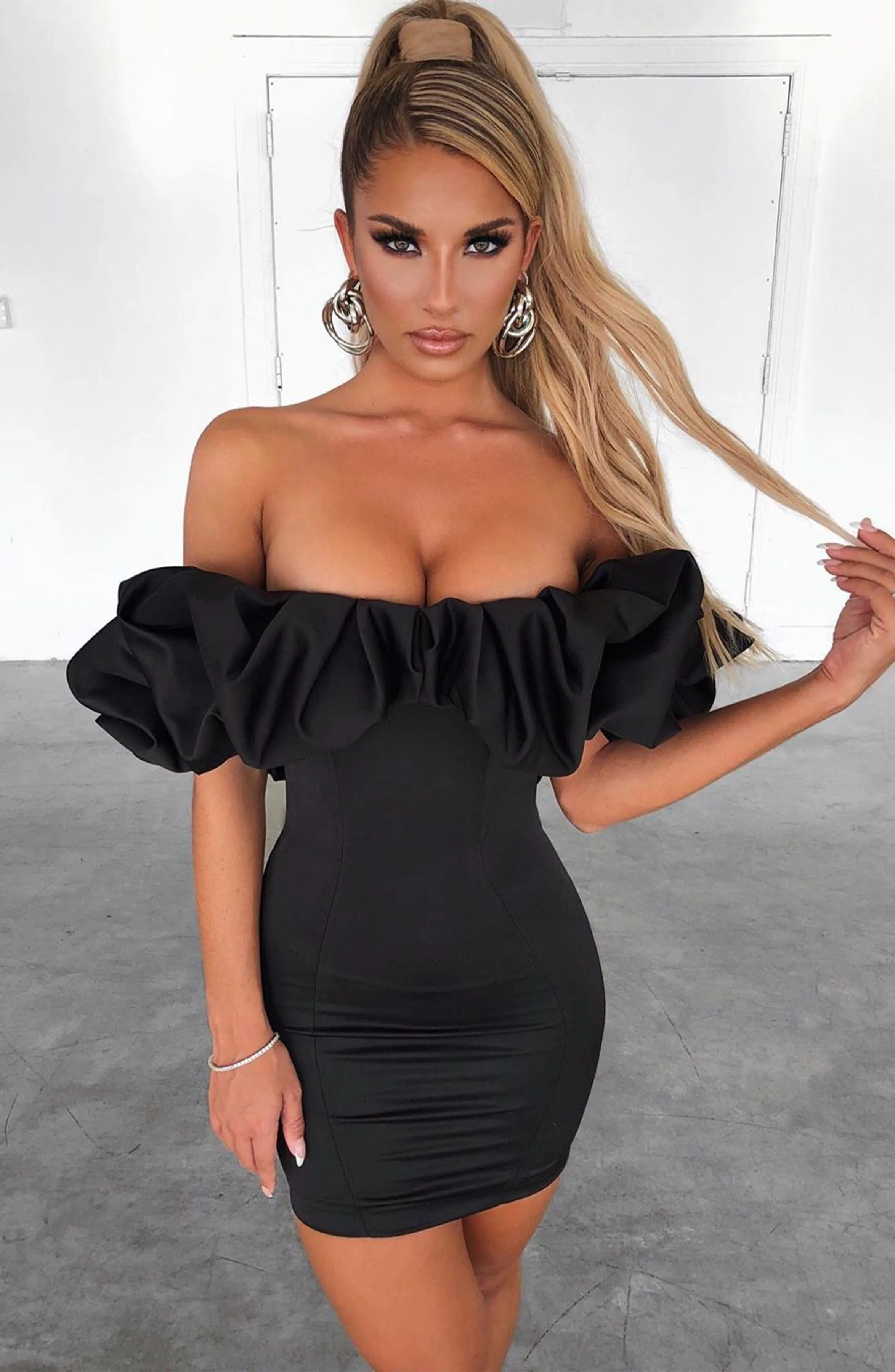 Allie Mini Graceful Dress - Black
