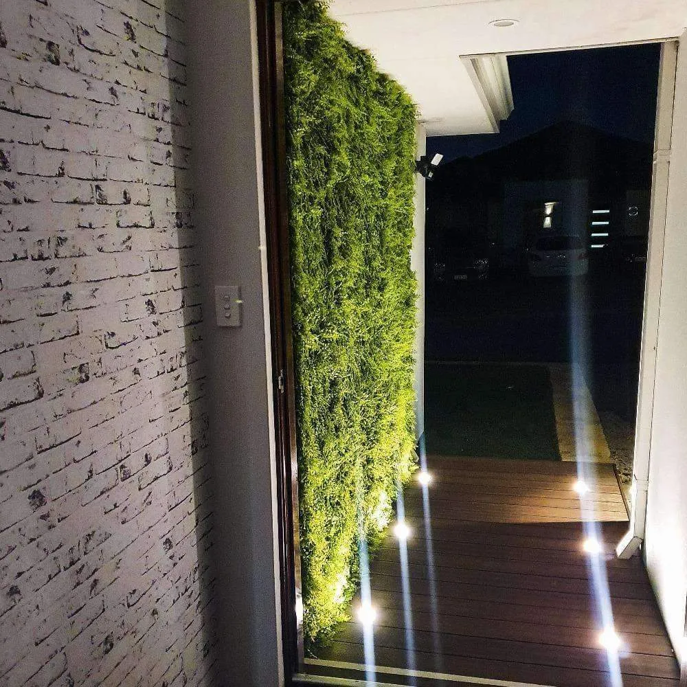 Dense Fern Artificial Hedge / Fake Green Wall DIY Vertical Garden 1m x 1m  UV Resistant
