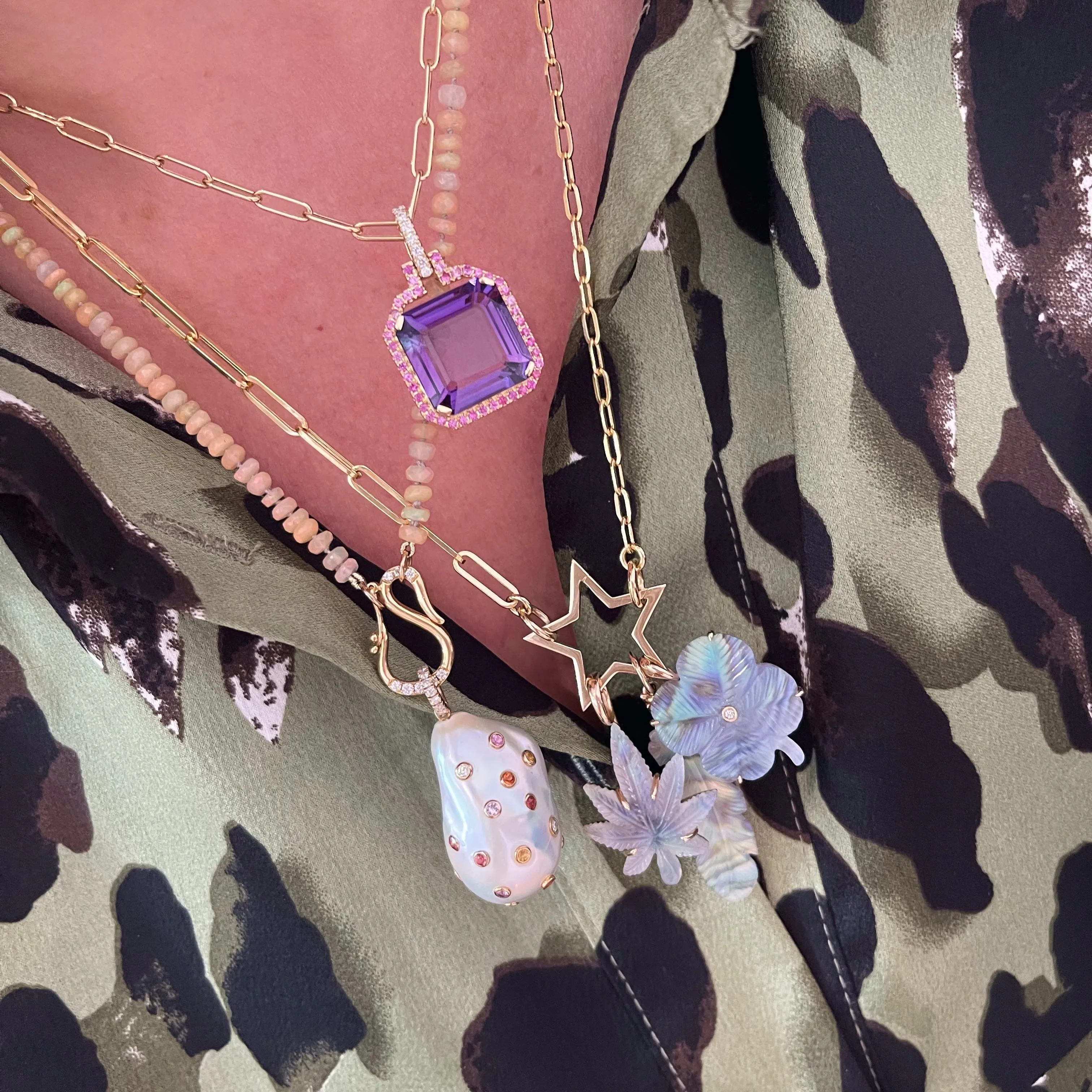 Gossip Square Flat Amethyst Pendant with Diamonds