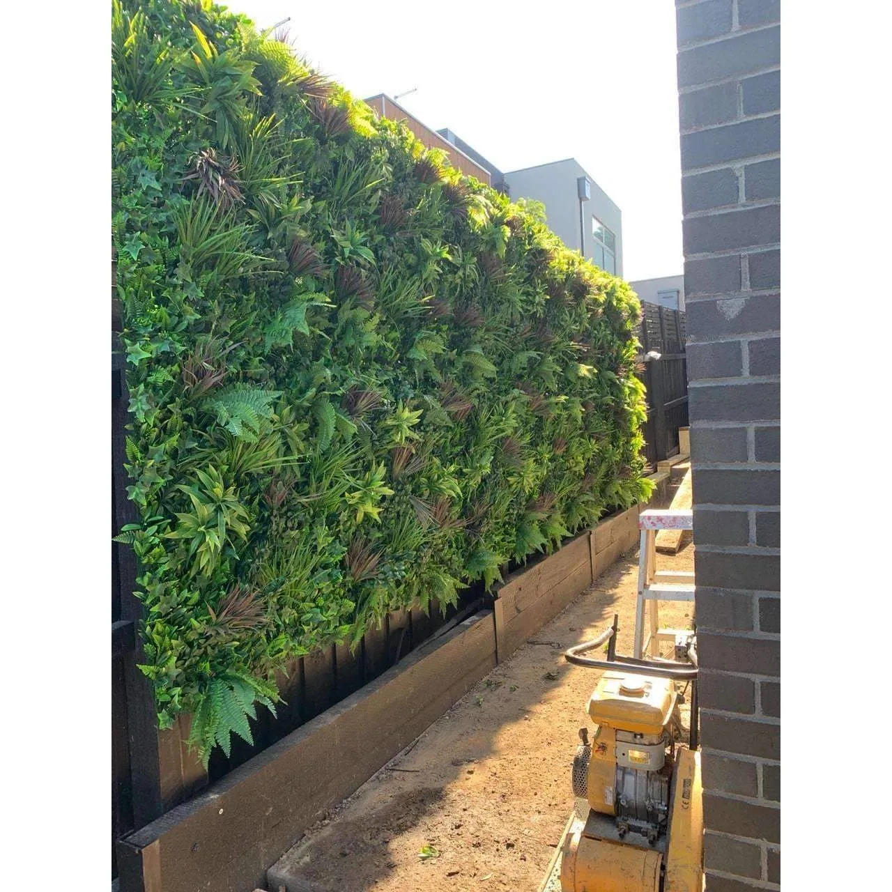 Green Beet Artificial Vertical Garden / Fake Green Wall 1m x 1m UV Resistant