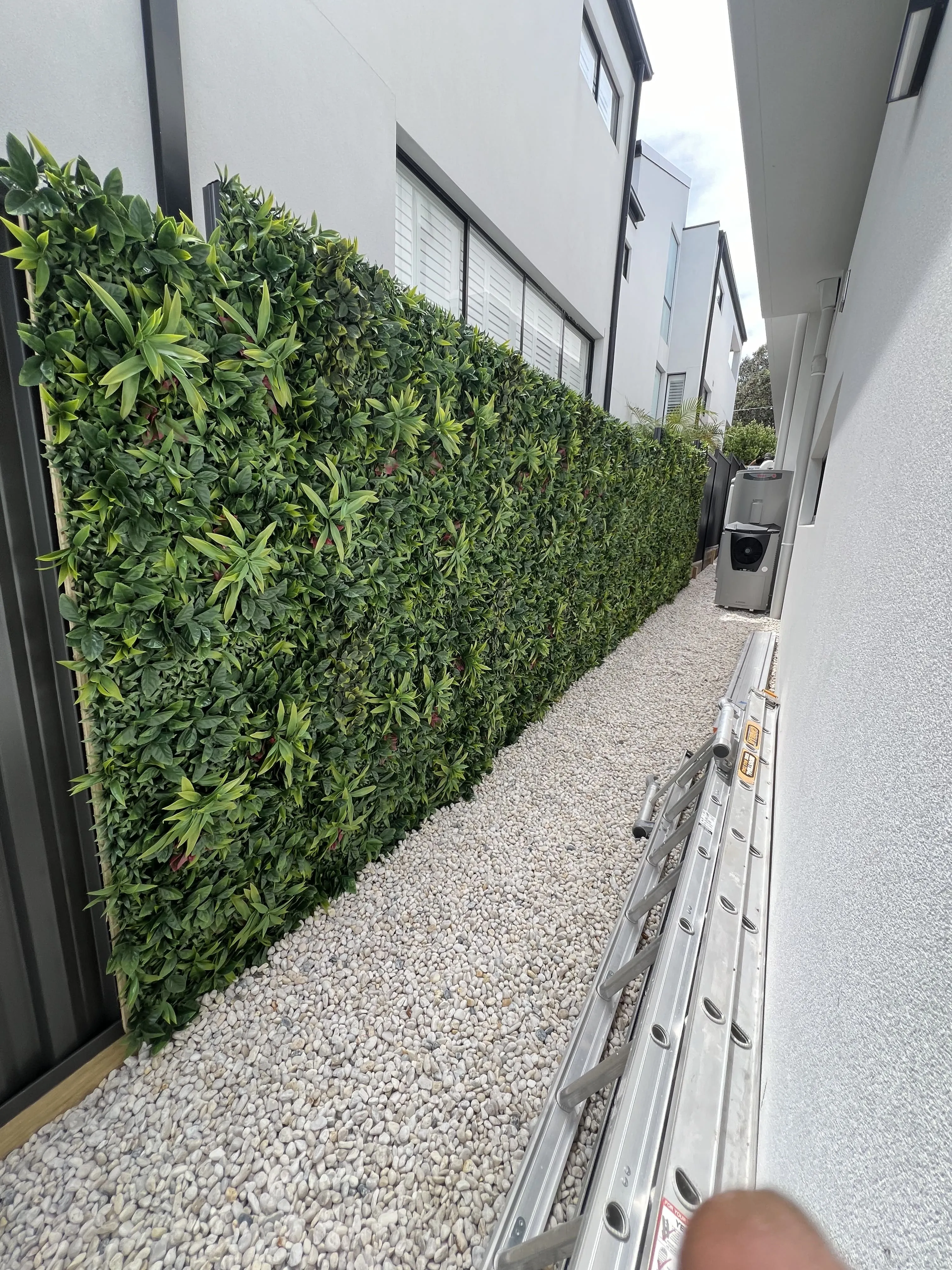 Green Meadows Artificial Vertical Garden / Fake Green Wall 1m x 1m UV Resistant
