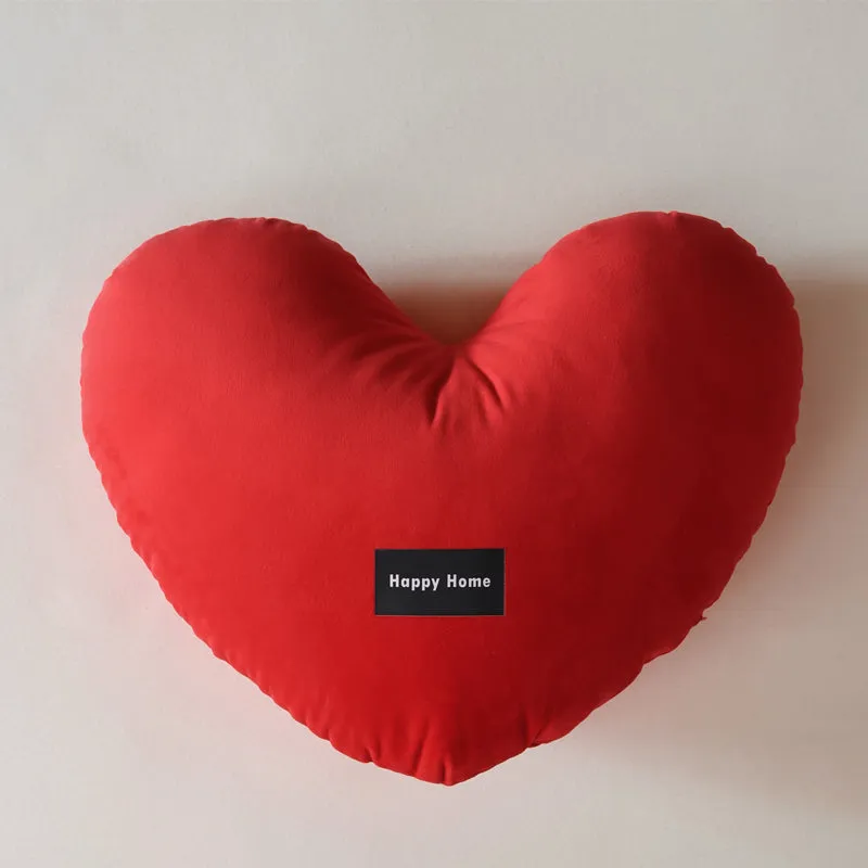 Heart-Shaped Love Cushion – Perfect Valentine's Day Gift & Bedroom Decoration